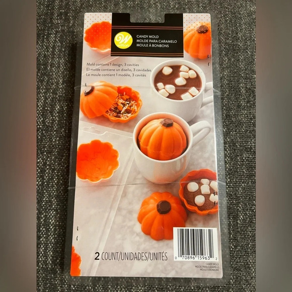 NIB 3-D Candy Mold Bundle - Picture 5 of 10